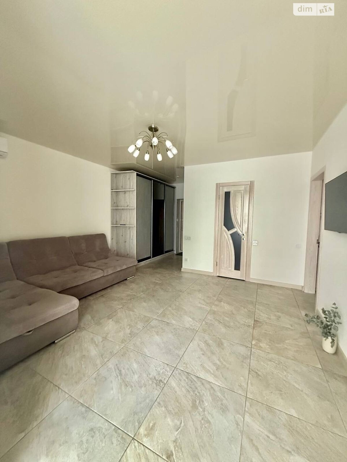 Продажа однокомнатной квартиры в Днепре, на ул. Набережная Победы 112Д, район Победа-5 фото 1