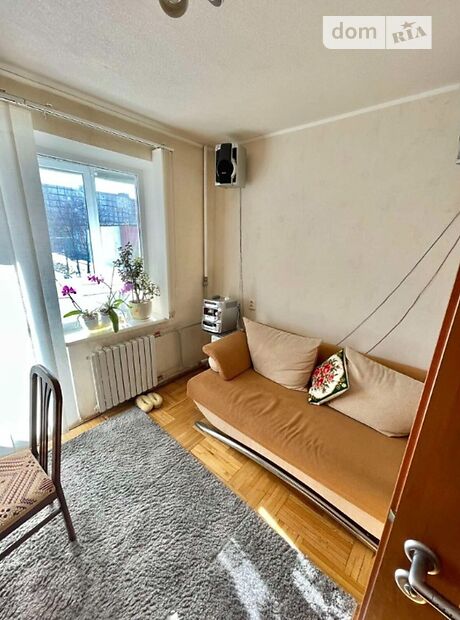 Продажа трехкомнатной квартиры в Днепре, на бул. Славы 7, район Победа-5 фото 1 Продажа трехкомнатной квартиры в Днепре, на бул. Славы 7, район Победа-5 фото 1