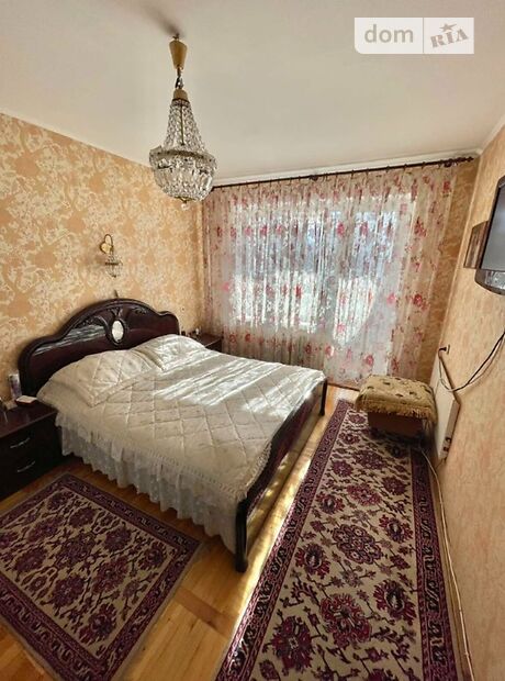 Продажа трехкомнатной квартиры в Днепре, на бул. Славы 7, район Победа-5 фото 1 Продажа трехкомнатной квартиры в Днепре, на бул. Славы 7, район Победа-5 фото 1