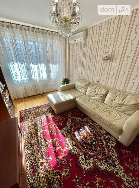 Продажа трехкомнатной квартиры в Днепре, на бул. Славы 7, район Победа-5 фото 1 Продажа трехкомнатной квартиры в Днепре, на бул. Славы 7, район Победа-5 фото 1