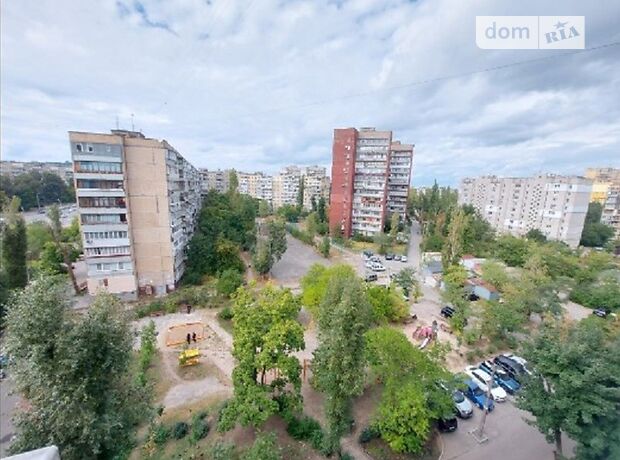 Продажа трехкомнатной квартиры в Днепре, на бул. Славы 8, район Победа-5 фото 1 Продажа трехкомнатной квартиры в Днепре, на бул. Славы 8, район Победа-5 фото 1