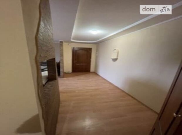 Продажа трехкомнатной квартиры в Днепре, на бул. Славы, район Победа-5 фото 1 Продажа трехкомнатной квартиры в Днепре, на бул. Славы, район Победа-5 фото 1