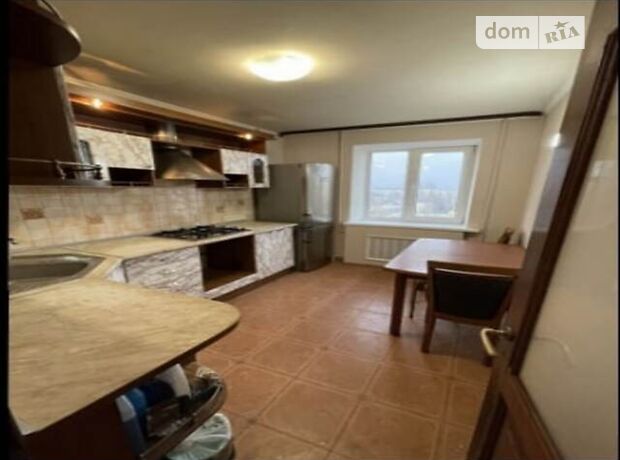 Продажа трехкомнатной квартиры в Днепре, на бул. Славы, район Победа-5 фото 1 Продажа трехкомнатной квартиры в Днепре, на бул. Славы, район Победа-5 фото 1