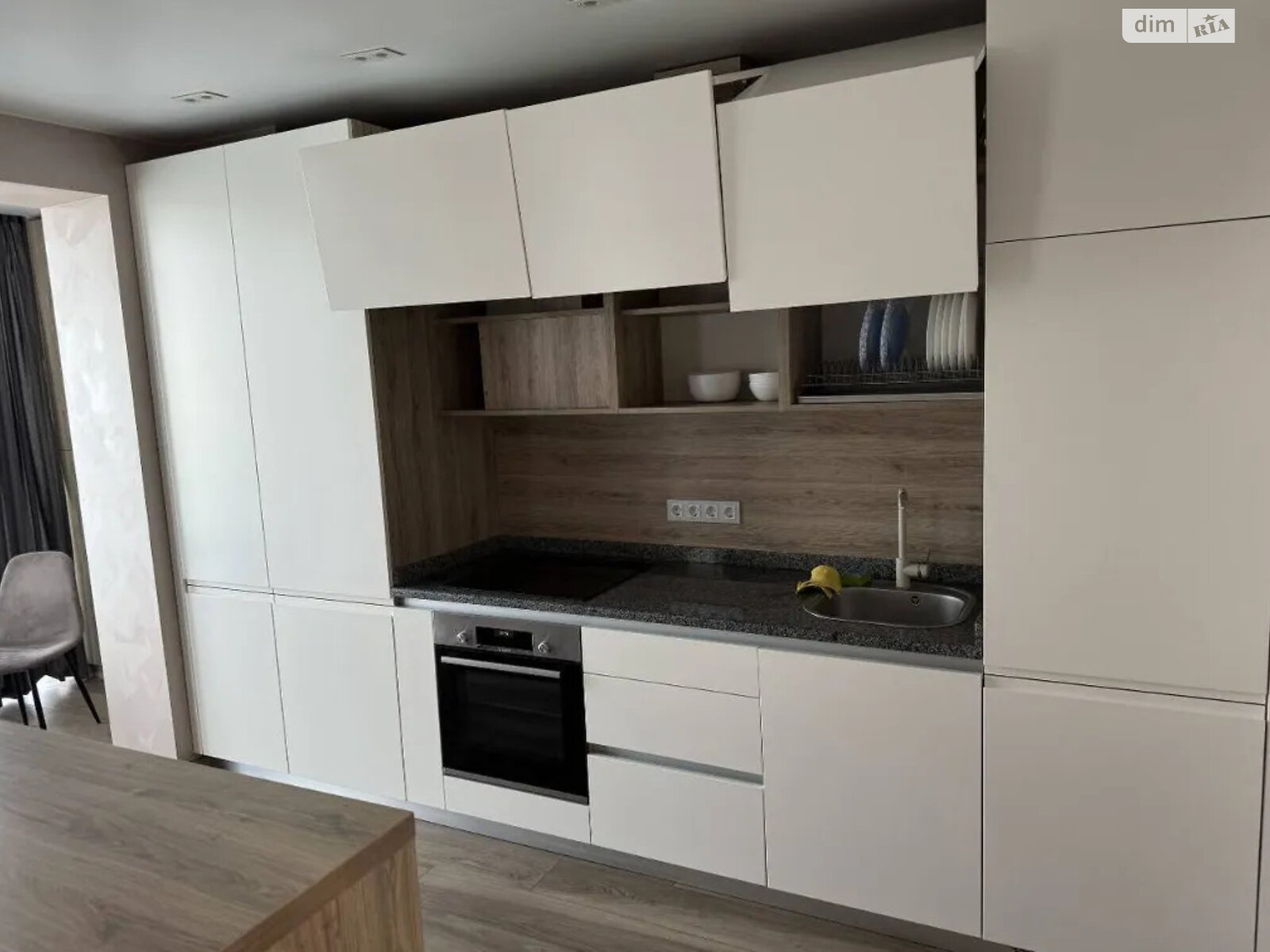Продаж однокімнатної квартири в Дніпрі, на бул. Слави 2А, район Перемога-5 фото 1