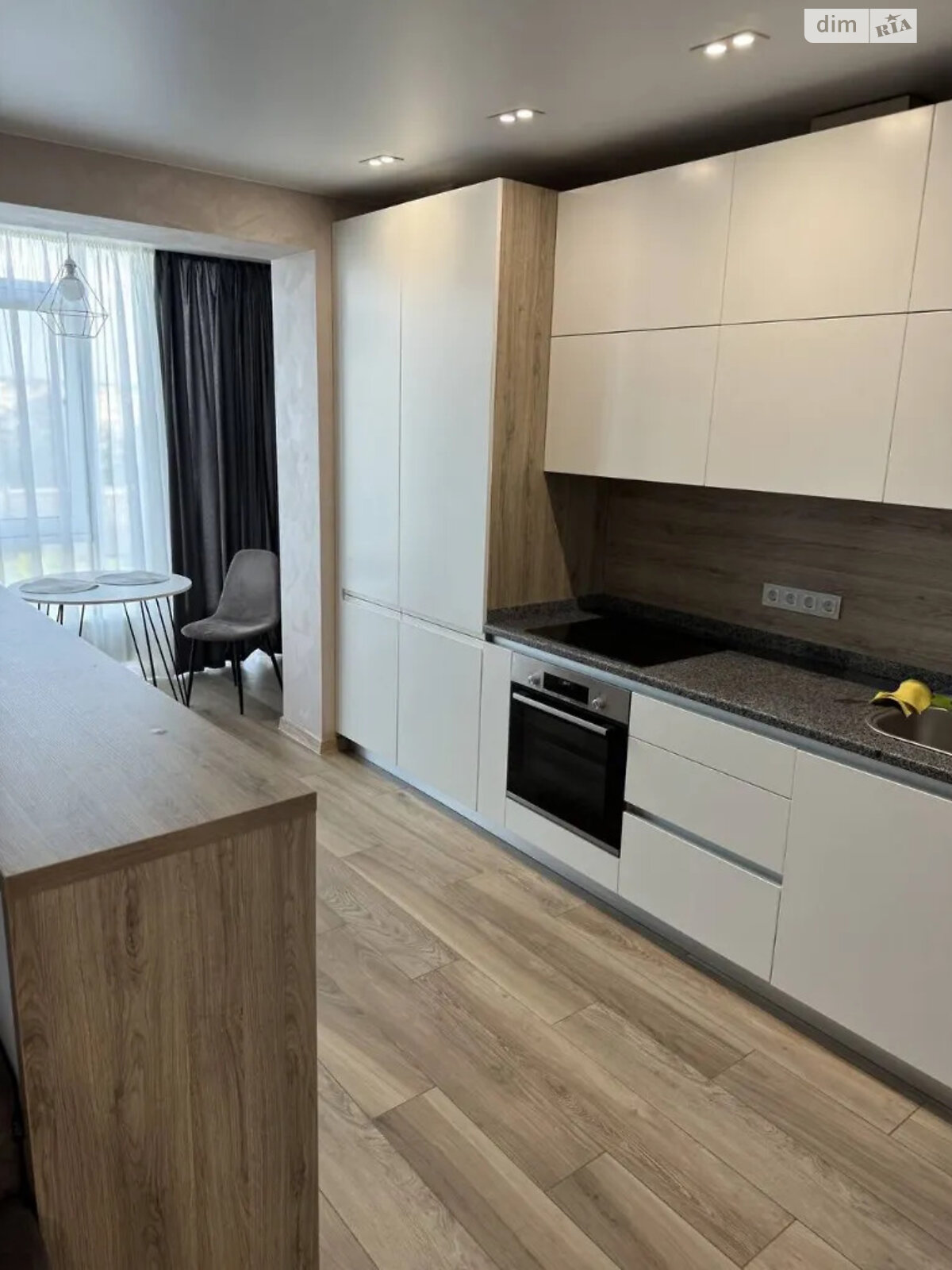 Продаж однокімнатної квартири в Дніпрі, на бул. Слави 2А, район Перемога-5 фото 1