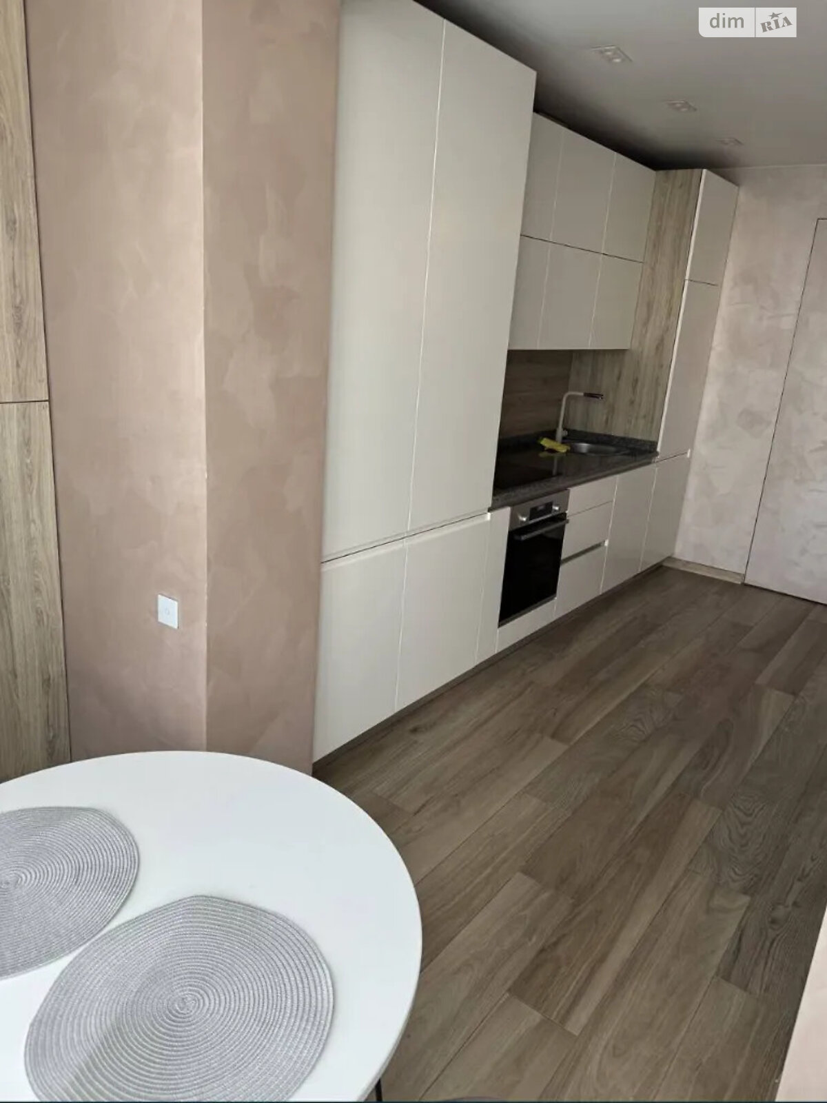 Продаж однокімнатної квартири в Дніпрі, на бул. Слави 2А, район Перемога-5 фото 1