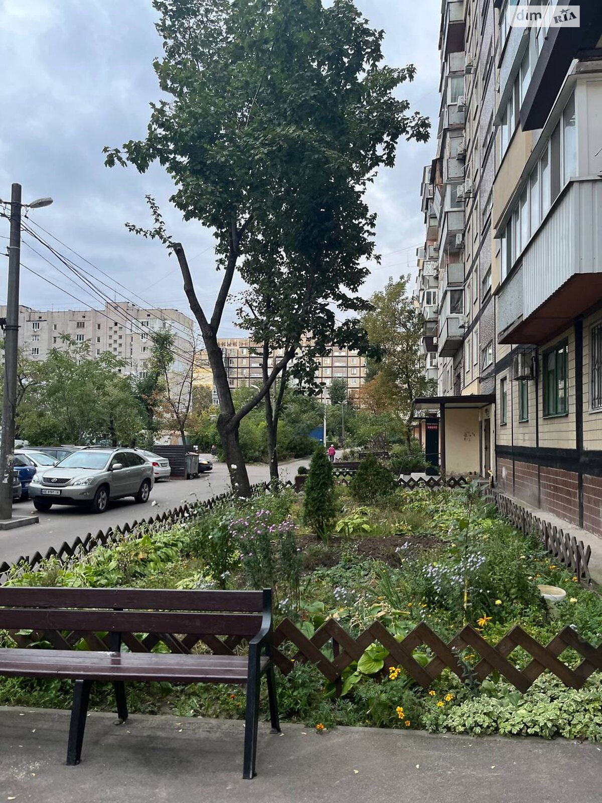 Продаж трикімнатної квартири в Дніпрі, на бул. Слави, район Перемога-5 фото 1