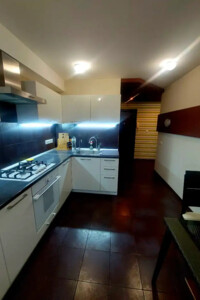 Продажа трехкомнатной квартиры в Днепре, на бул. Славы 8, район Победа-5 фото 2