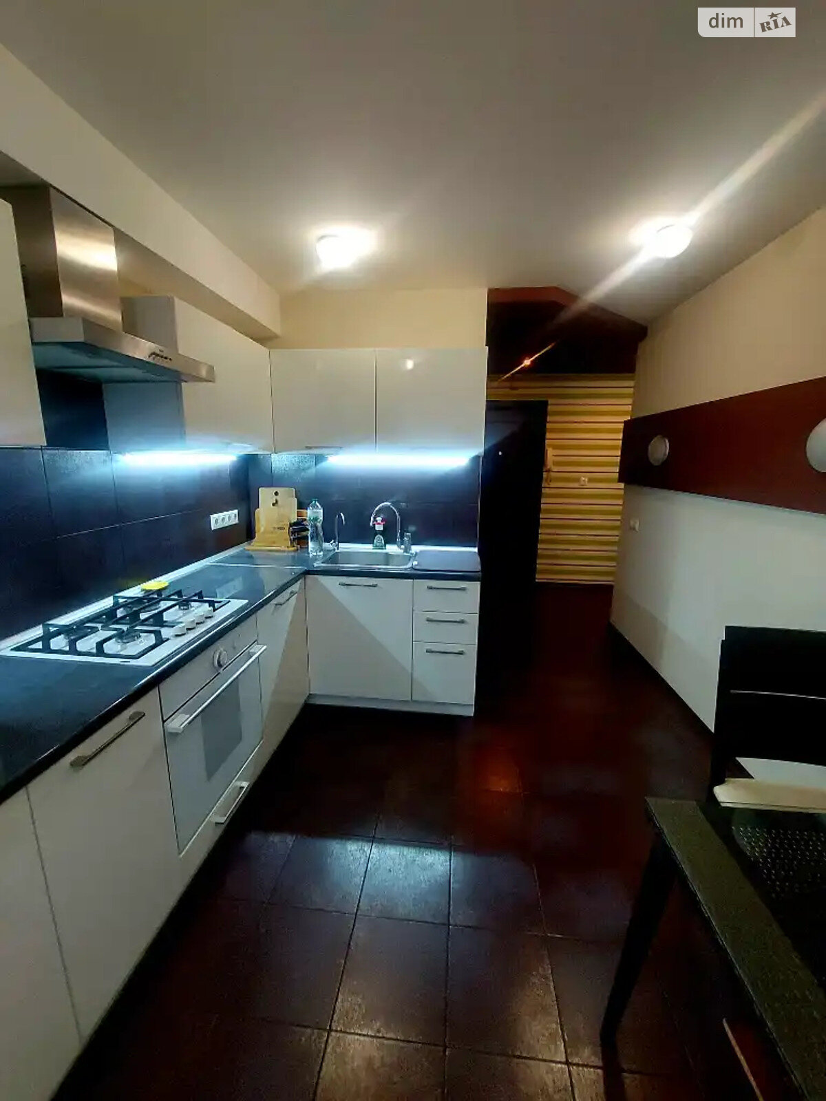 Продажа трехкомнатной квартиры в Днепре, на бул. Славы 8, район Победа-5 фото 1