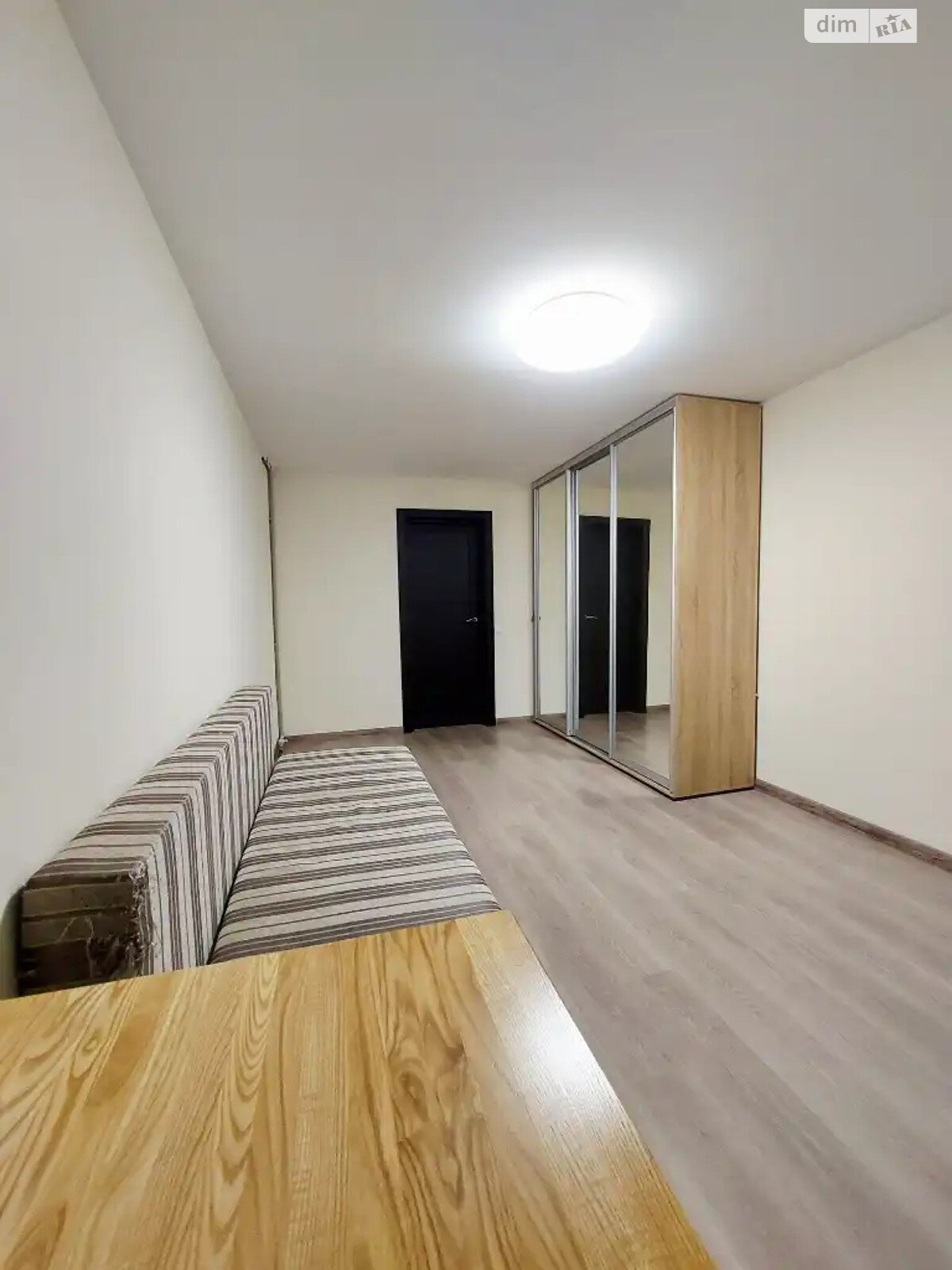 Продажа трехкомнатной квартиры в Днепре, на бул. Славы 8, район Победа-5 фото 1