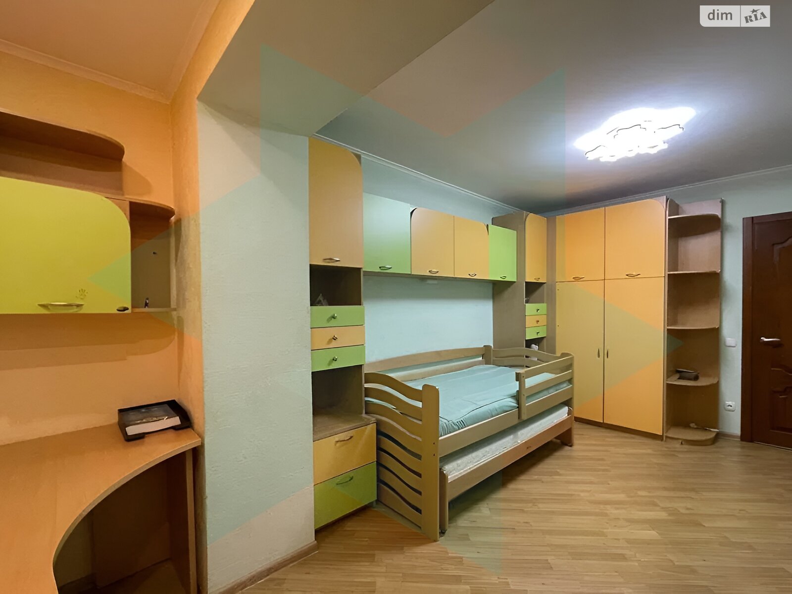 Продаж трикімнатної квартири в Дніпрі, на пров. Добровольців 4, район Перемога-6 фото 1 Продаж трикімнатної квартири в Дніпрі, на пров. Добровольців 4, район Перемога-6 фото 1