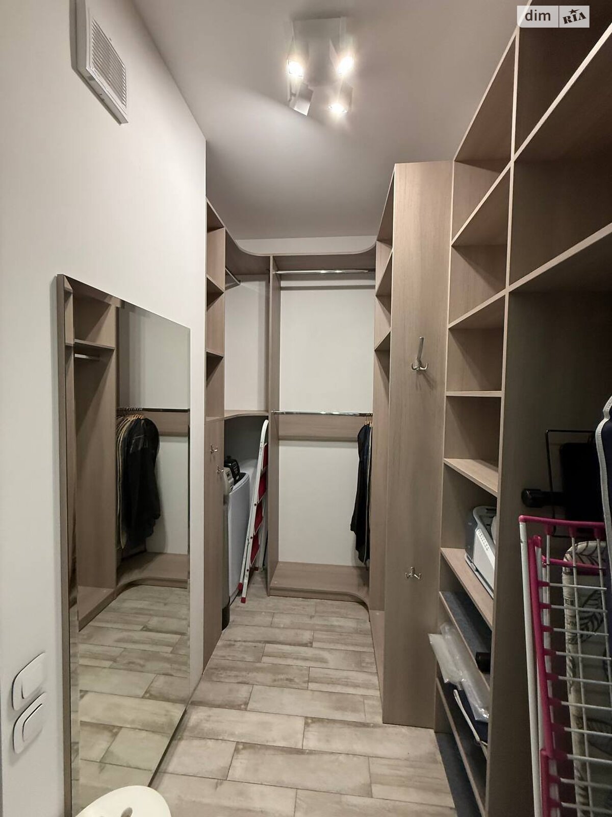 Продажа четырехкомнатной квартиры в Днепре, на ул. Евпаторийская 2Б, район Победа-6 фото 1 Продажа четырехкомнатной квартиры в Днепре, на ул. Евпаторийская 2Б, район Победа-6 фото 1