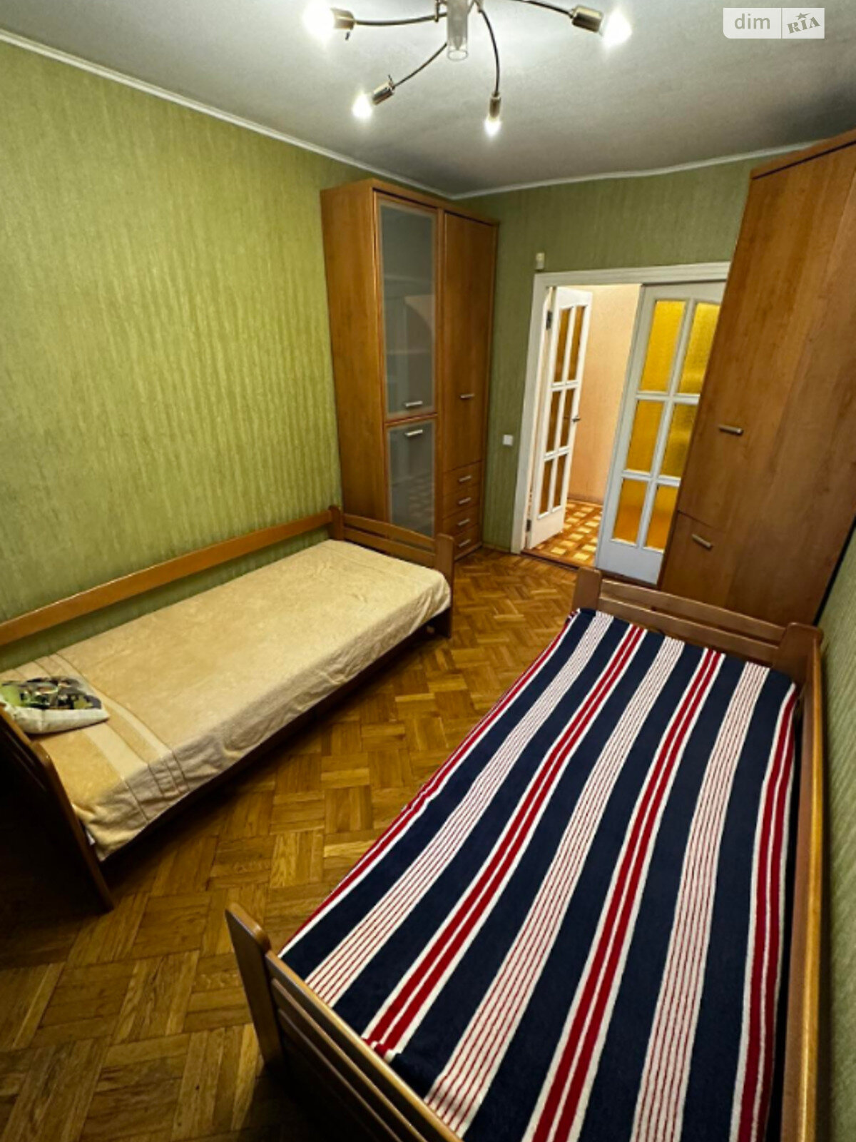 Продажа четырехкомнатной квартиры в Днепре, на просп. Героев, район Победа-6 фото 1