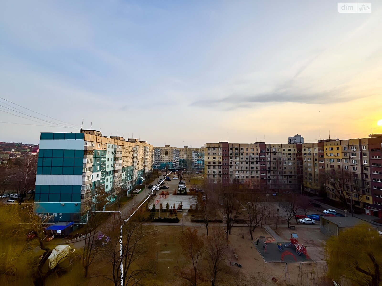 Продажа трехкомнатной квартиры в Днепре, на просп. Героев 46, район Победа-6 фото 1 Продажа трехкомнатной квартиры в Днепре, на просп. Героев 46, район Победа-6 фото 1