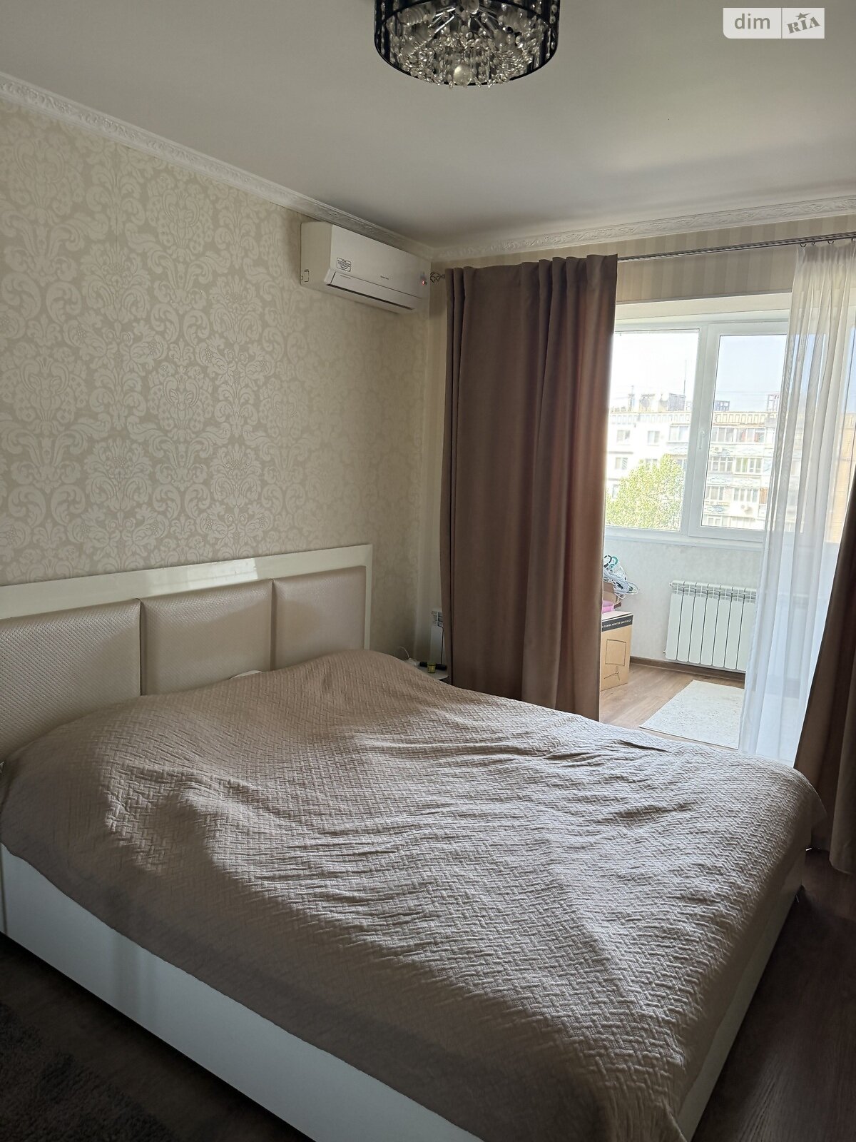 Продаж трикімнатної квартири в Дніпрі, на просп. Героїв 32, район Соборний фото 1 Продаж трикімнатної квартири в Дніпрі, на просп. Героїв 32, район Соборний фото 1