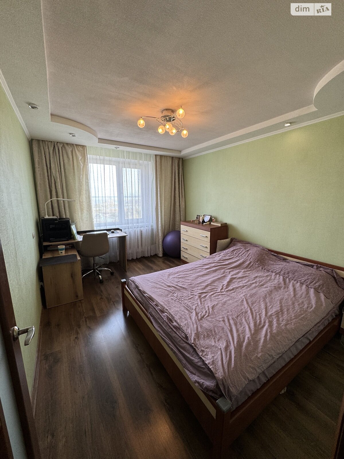 Продажа трехкомнатной квартиры в Днепре, на ул. Набережная Победы 130, кв. 73, район Соборный фото 1 Продажа трехкомнатной квартиры в Днепре, на ул. Набережная Победы 130, кв. 73, район Соборный фото 1
