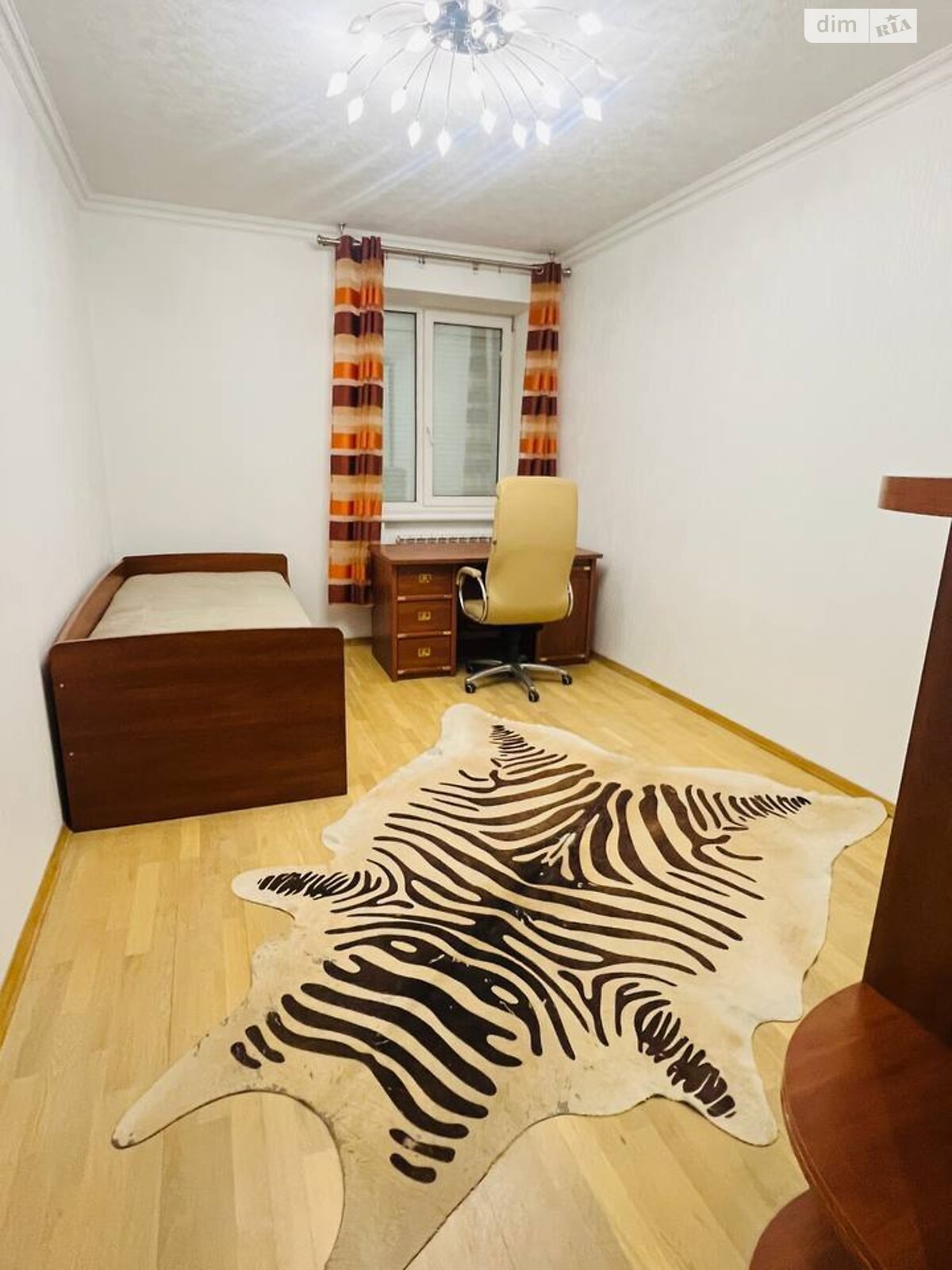 Продажа двухкомнатной квартиры в Днепре, на ул. Набережная Победы 136А, район Победа-6 фото 1