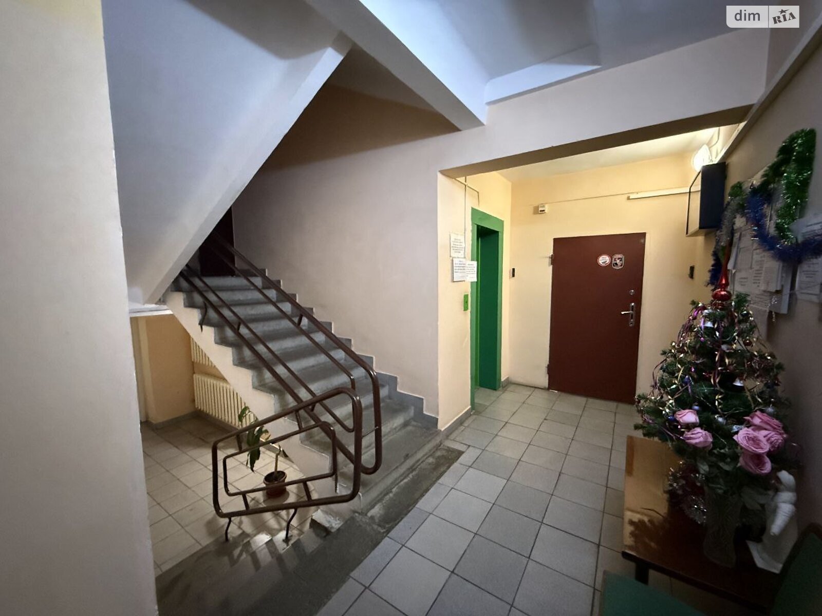 Продажа двухкомнатной квартиры в Днепре, на ул. Набережная Победы 136А, район Победа-6 фото 1