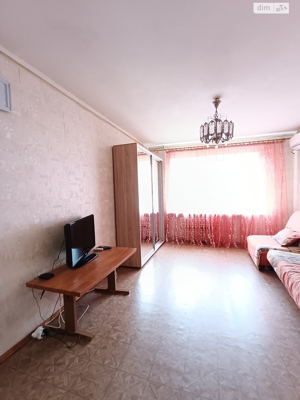 Продаж трикімнатної квартири в Дніпрі, на вул. Новорічна 45, район Перемога-6 фото 1 Продаж трикімнатної квартири в Дніпрі, на вул. Новорічна 45, район Перемога-6 фото 1
