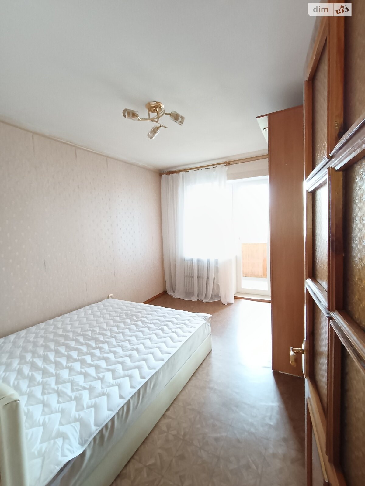 Продаж трикімнатної квартири в Дніпрі, на вул. Новорічна 45, район Перемога-6 фото 1 Продаж трикімнатної квартири в Дніпрі, на вул. Новорічна 45, район Перемога-6 фото 1