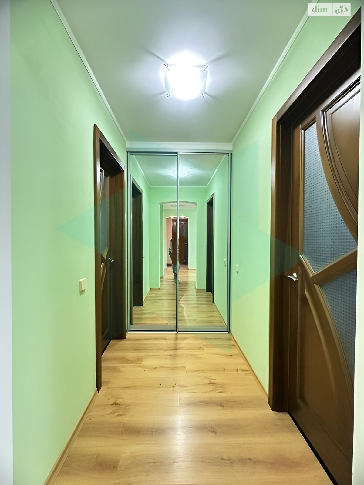 Продажа трехкомнатной квартиры в Днепре, на пер. Штабной 6, район Победа-6 фото 1 Продажа трехкомнатной квартиры в Днепре, на пер. Штабной 6, район Победа-6 фото 1