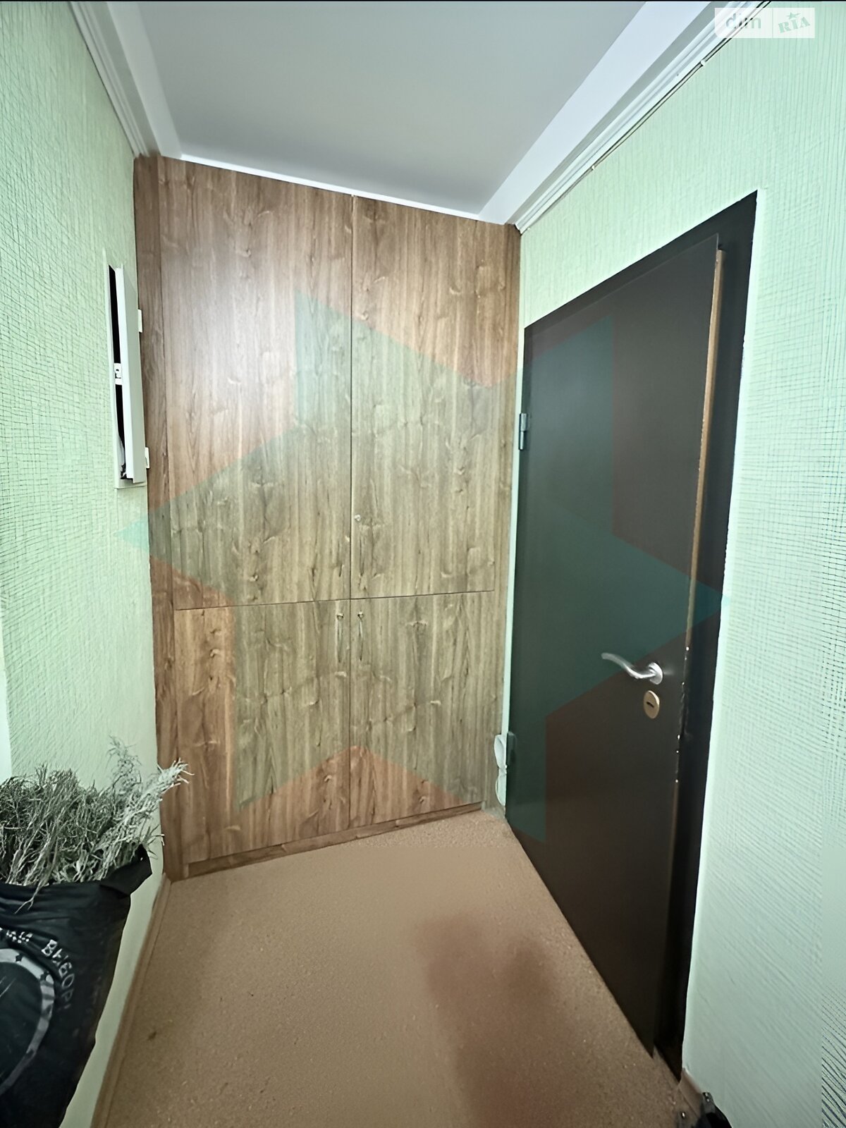 Продажа трехкомнатной квартиры в Днепре, на пер. Штабной 6, район Победа-6 фото 1 Продажа трехкомнатной квартиры в Днепре, на пер. Штабной 6, район Победа-6 фото 1