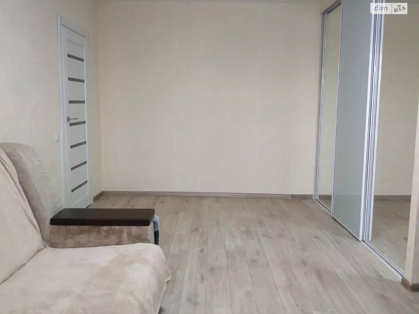 Продажа однокомнатной квартиры в Днепре, на бул. Славы 27, кв. 38, район Победа-6 фото 1 Продажа однокомнатной квартиры в Днепре, на бул. Славы 27, кв. 38, район Победа-6 фото 1
