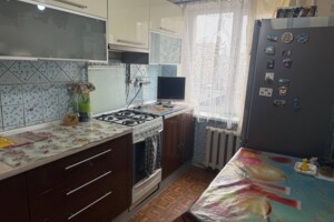 Продажа трехкомнатной квартиры в Днепре, на бул. Славы 3, район Победа-6 фото 2