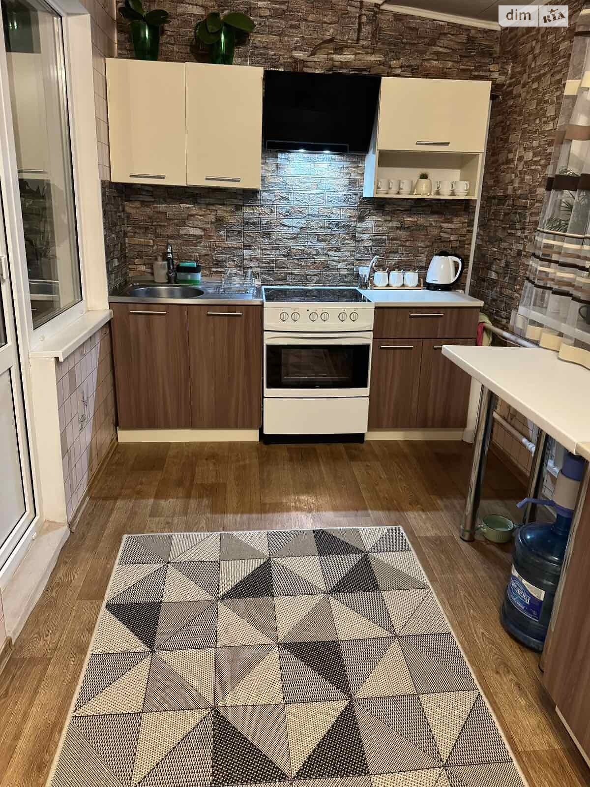 Продаж однокімнатної квартири в Дніпрі, на бул. Слави 20, район Перемога-6 фото 1 Продаж однокімнатної квартири в Дніпрі, на бул. Слави 20, район Перемога-6 фото 1