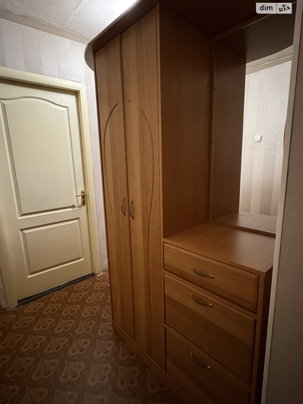 Продаж однокімнатної квартири в Дніпрі, на бул. Слави 20, район Перемога-6 фото 1 Продаж однокімнатної квартири в Дніпрі, на бул. Слави 20, район Перемога-6 фото 1