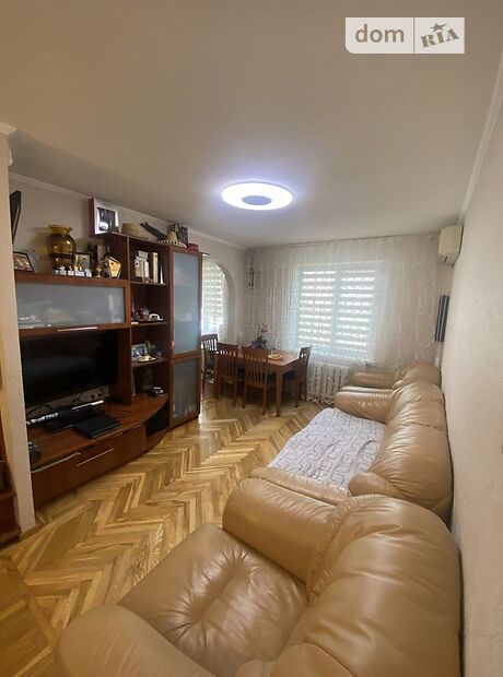 Продажа трехкомнатной квартиры в Днепре, на бул. Славы, район Победа-5 фото 1 Продажа трехкомнатной квартиры в Днепре, на бул. Славы, район Победа-5 фото 1
