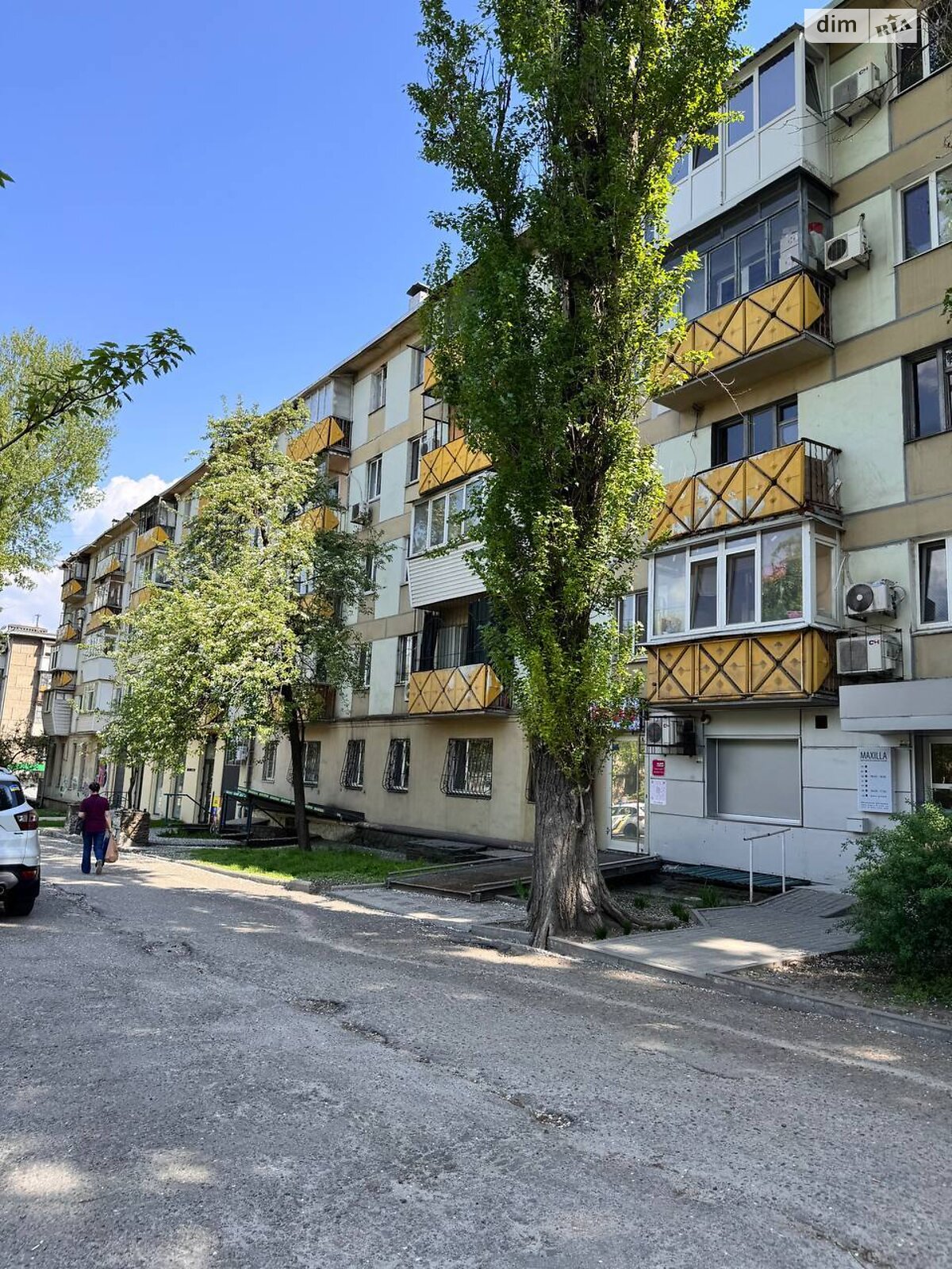 Продажа трехкомнатной квартиры в Днепре, на просп. Науки 141, район Подстанция фото 1 Продажа трехкомнатной квартиры в Днепре, на просп. Науки 141, район Подстанция фото 1