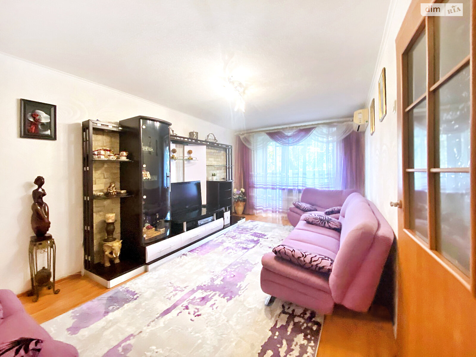 Продажа трехкомнатной квартиры в Днепре, на просп. Науки, район Подстанция фото 1 Продажа трехкомнатной квартиры в Днепре, на просп. Науки, район Подстанция фото 1