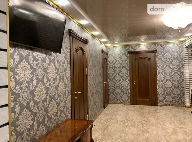 Продажа трехкомнатной квартиры в Днепре, на Дия Максима (Шелгунова) улица район Покровский фото 1 Продажа трехкомнатной квартиры в Днепре, на Дия Максима (Шелгунова) улица район Покровский фото 1