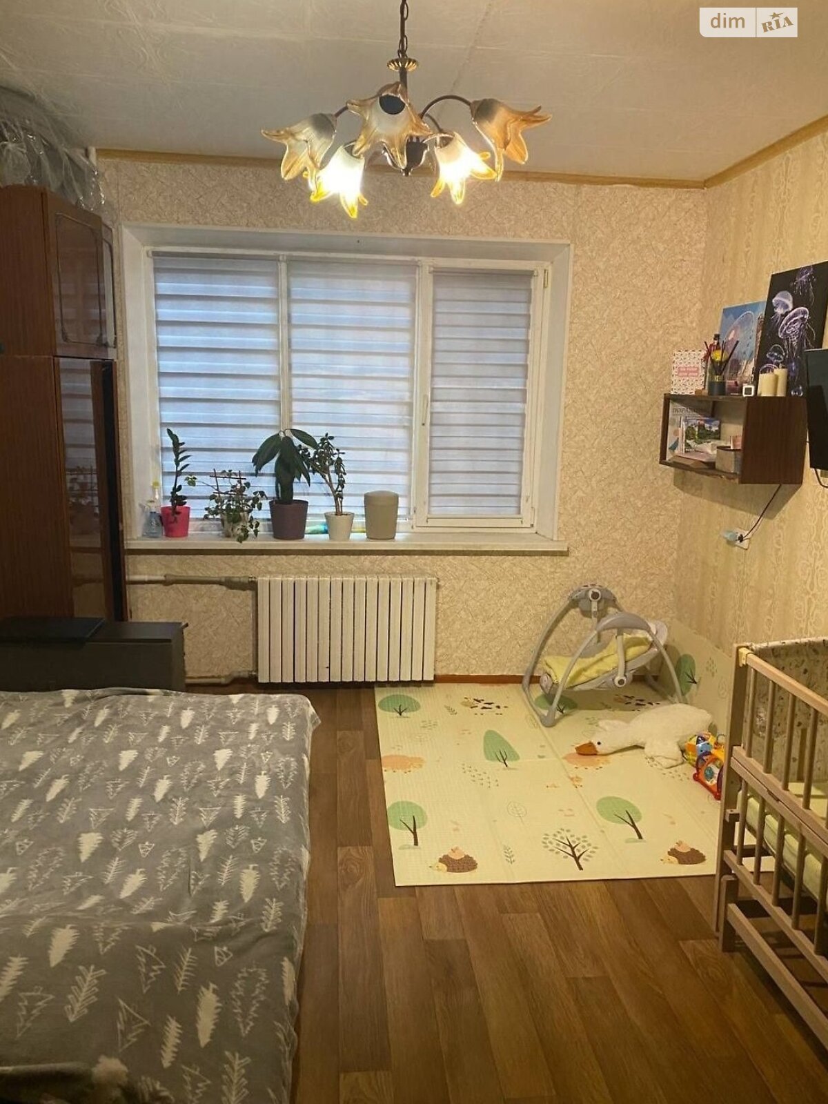 Продаж трикімнатної квартири в Дніпрі, на вул. Дія Максима 8, район Покровський фото 1