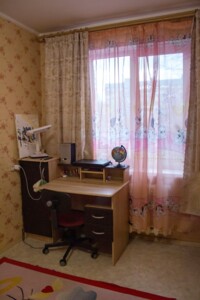 Продажа четырехкомнатной квартиры в Днепре, на ул. Кондратюка Юрия, район Покровский фото 2