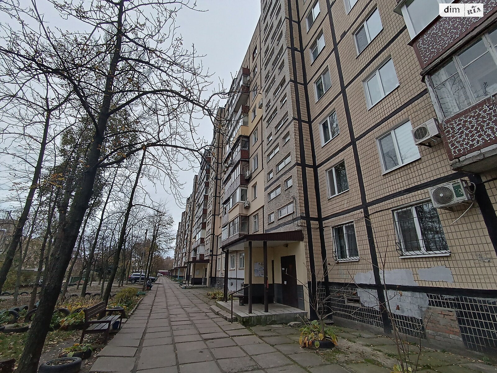 Продажа трехкомнатной квартиры в Днепре, на мас. Покровский 3, район Покровский фото 1