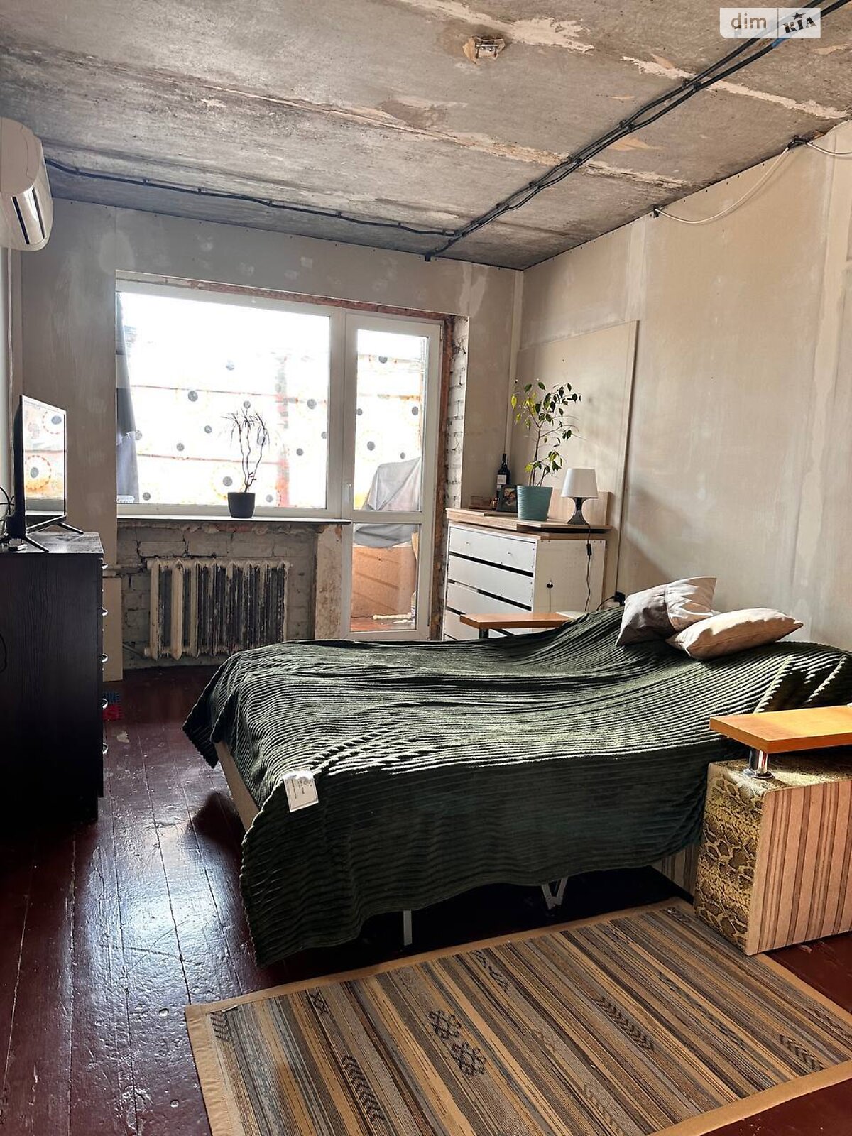 Продаж трикімнатної квартири в Дніпрі, на вул. Космонавтів 11, район Придніпровський фото 1 Продаж трикімнатної квартири в Дніпрі, на вул. Космонавтів 11, район Придніпровський фото 1