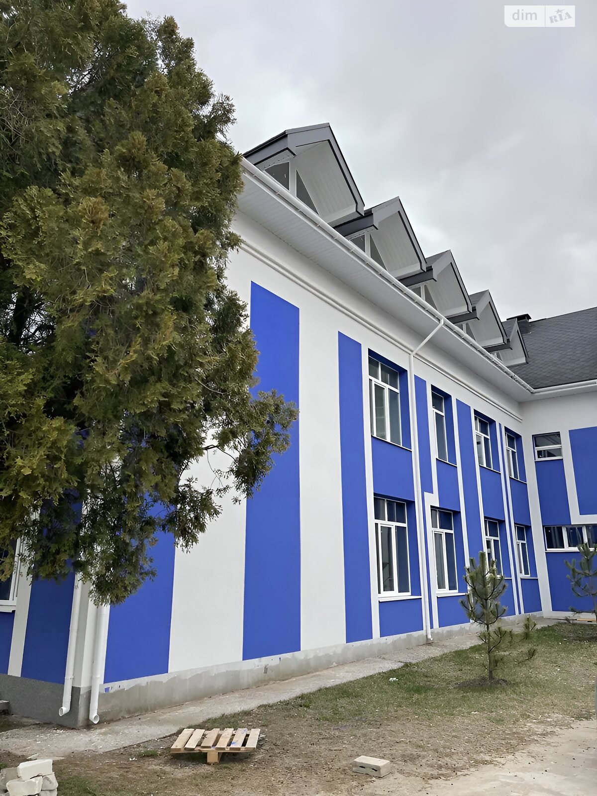 Продаж трикімнатної квартири в Дніпрі, на вул. Космонавтів, район Придніпровський фото 1 Продаж трикімнатної квартири в Дніпрі, на вул. Космонавтів, район Придніпровський фото 1