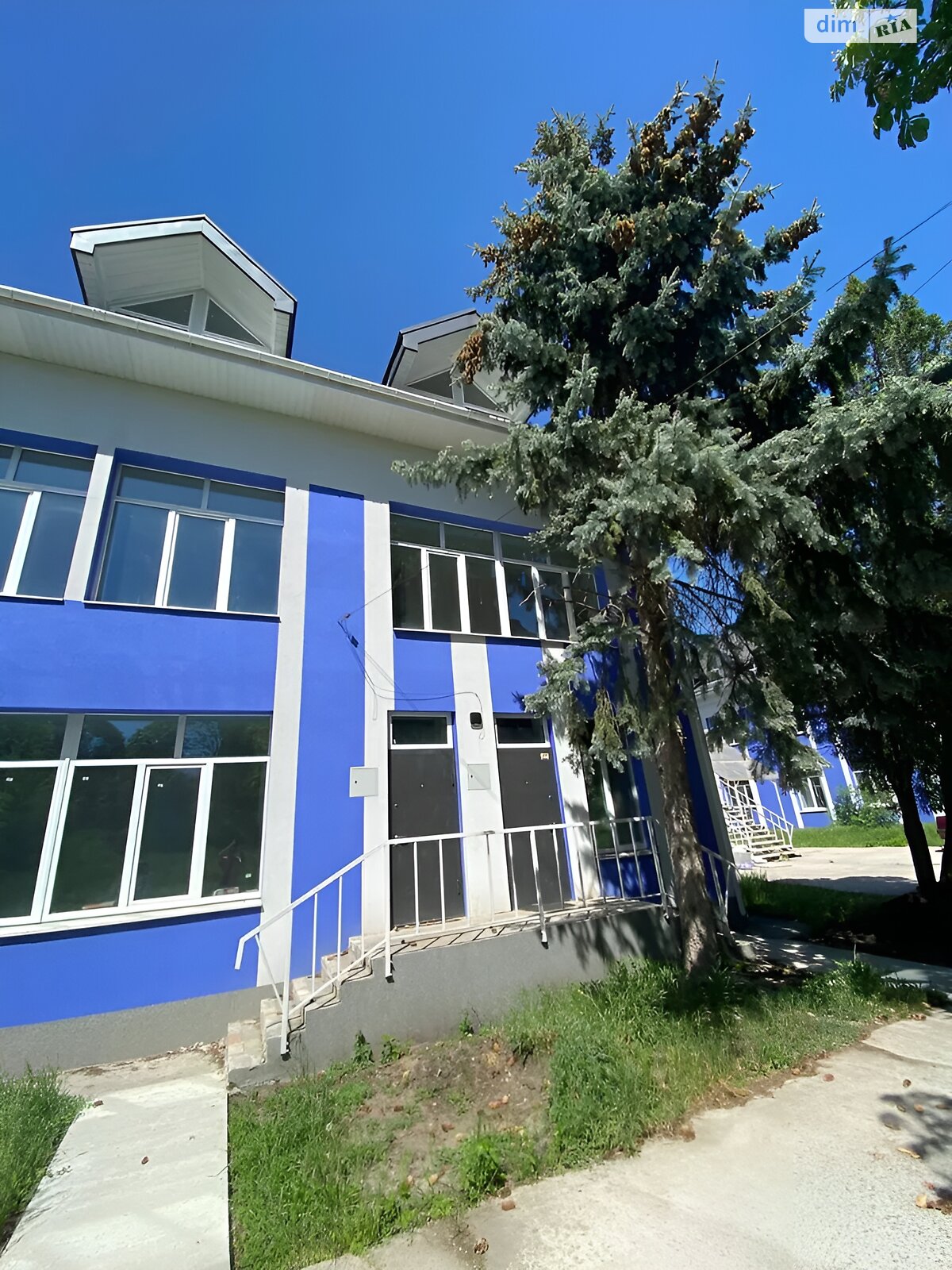 Продаж трикімнатної квартири в Дніпрі, на вул. Космонавтів, район Придніпровський фото 1 Продаж трикімнатної квартири в Дніпрі, на вул. Космонавтів, район Придніпровський фото 1