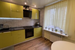 Продажа трехкомнатной квартиры в Днепре, на ул. Немировича-Данченко 32, район Приднепровский фото 2