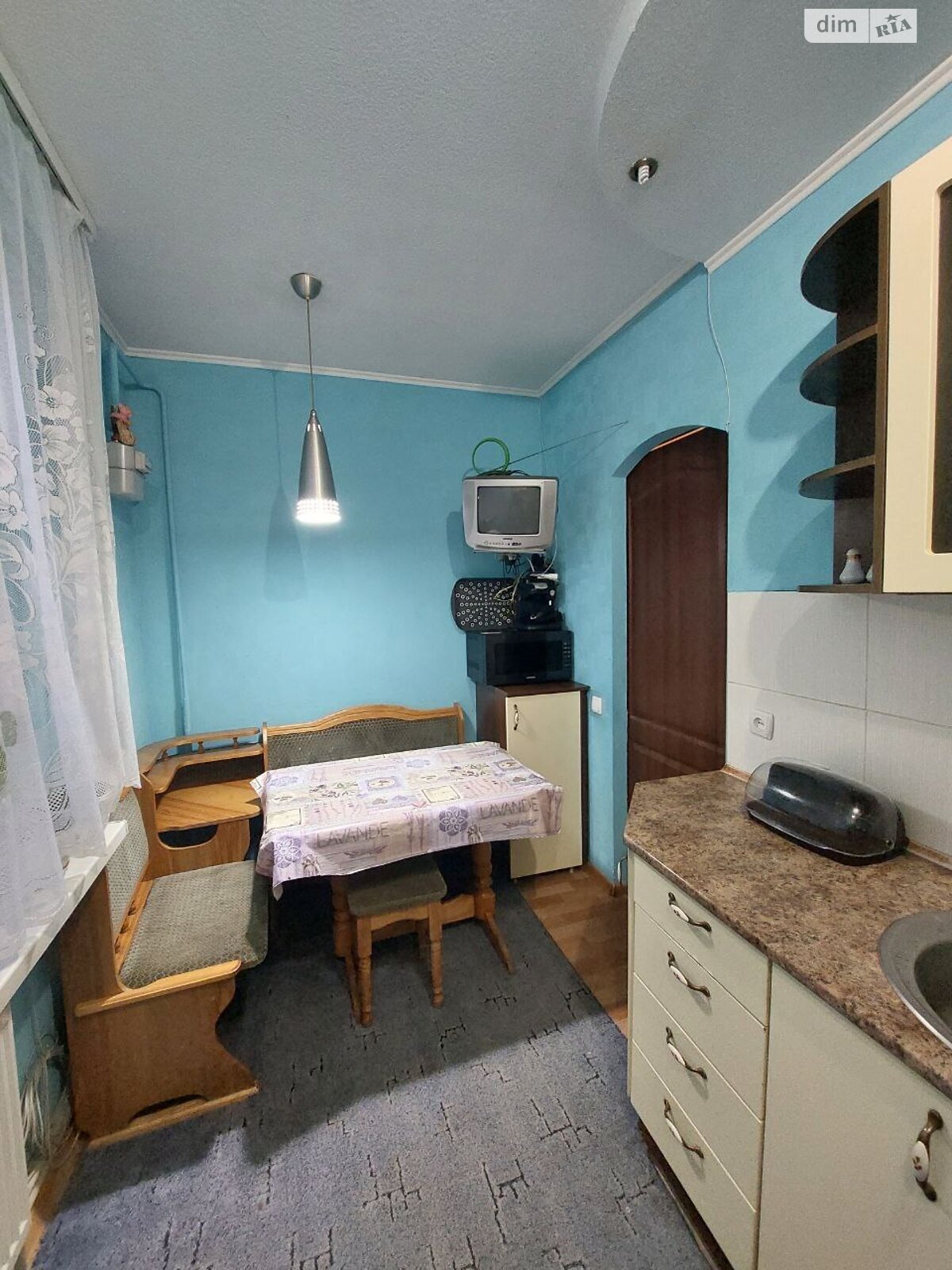 Продажа трехкомнатной квартиры в Днепре, на ул. Симоненко Василия 15, район Приднепровский фото 1