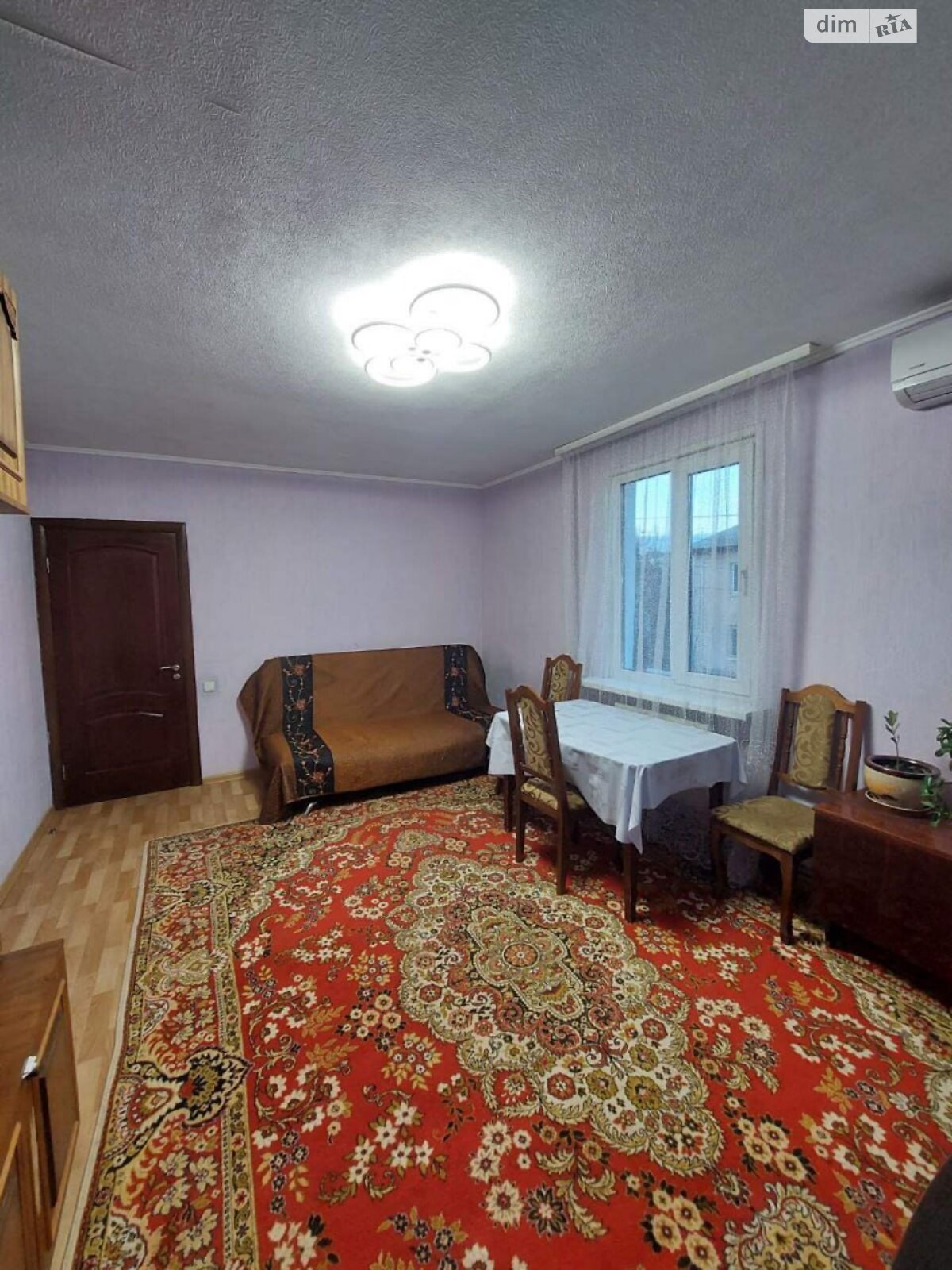 Продажа трехкомнатной квартиры в Днепре, на ул. Симоненко Василия 15, район Приднепровский фото 1