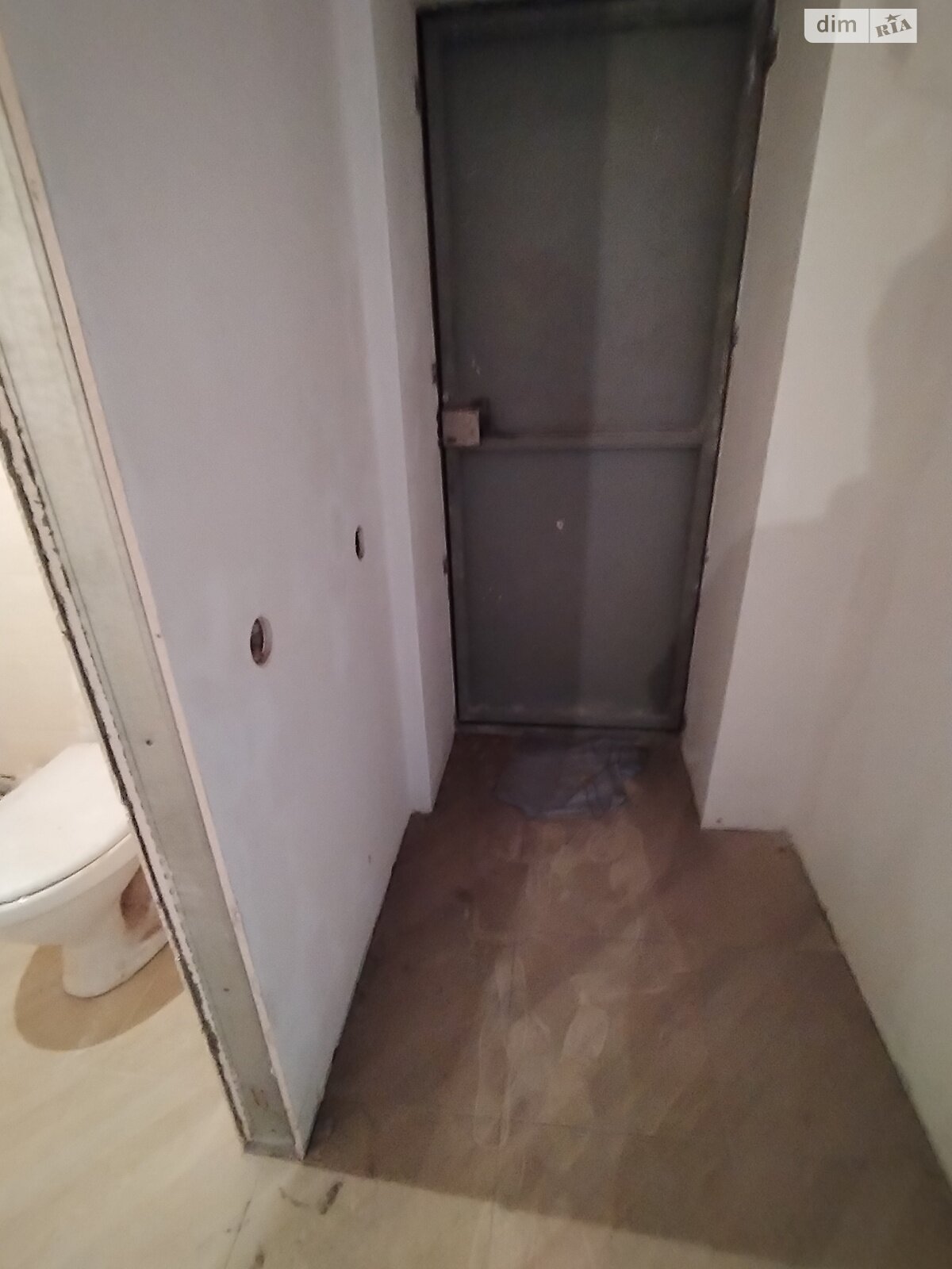 Продажа трехкомнатной квартиры в Днепре, на ул. 128-й Брыгады Теробороны 2, район Привокзальный фото 1