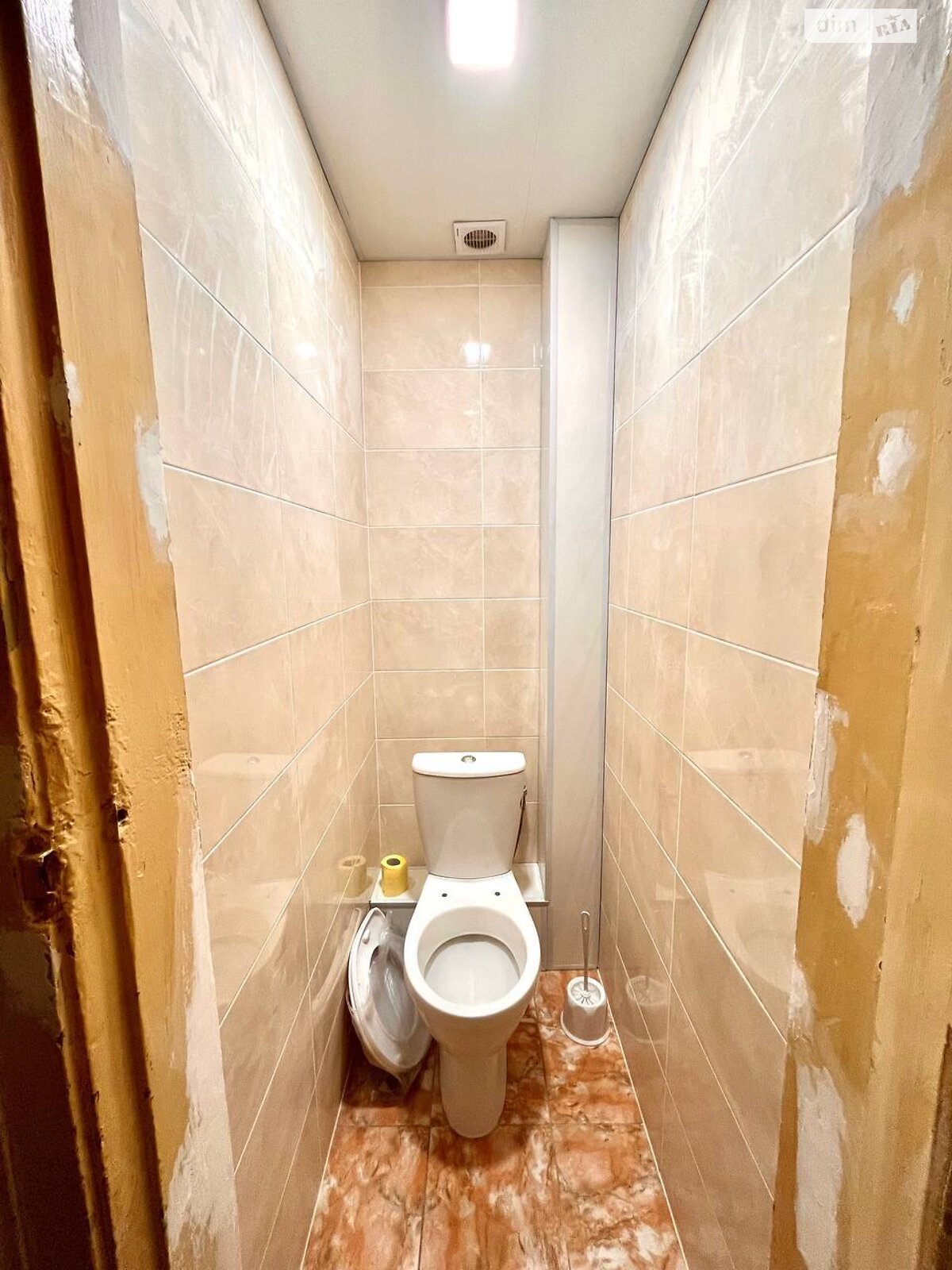 Продажа трехкомнатной квартиры в Днепре, на пл. Старомостова 1, район Привокзальный фото 1