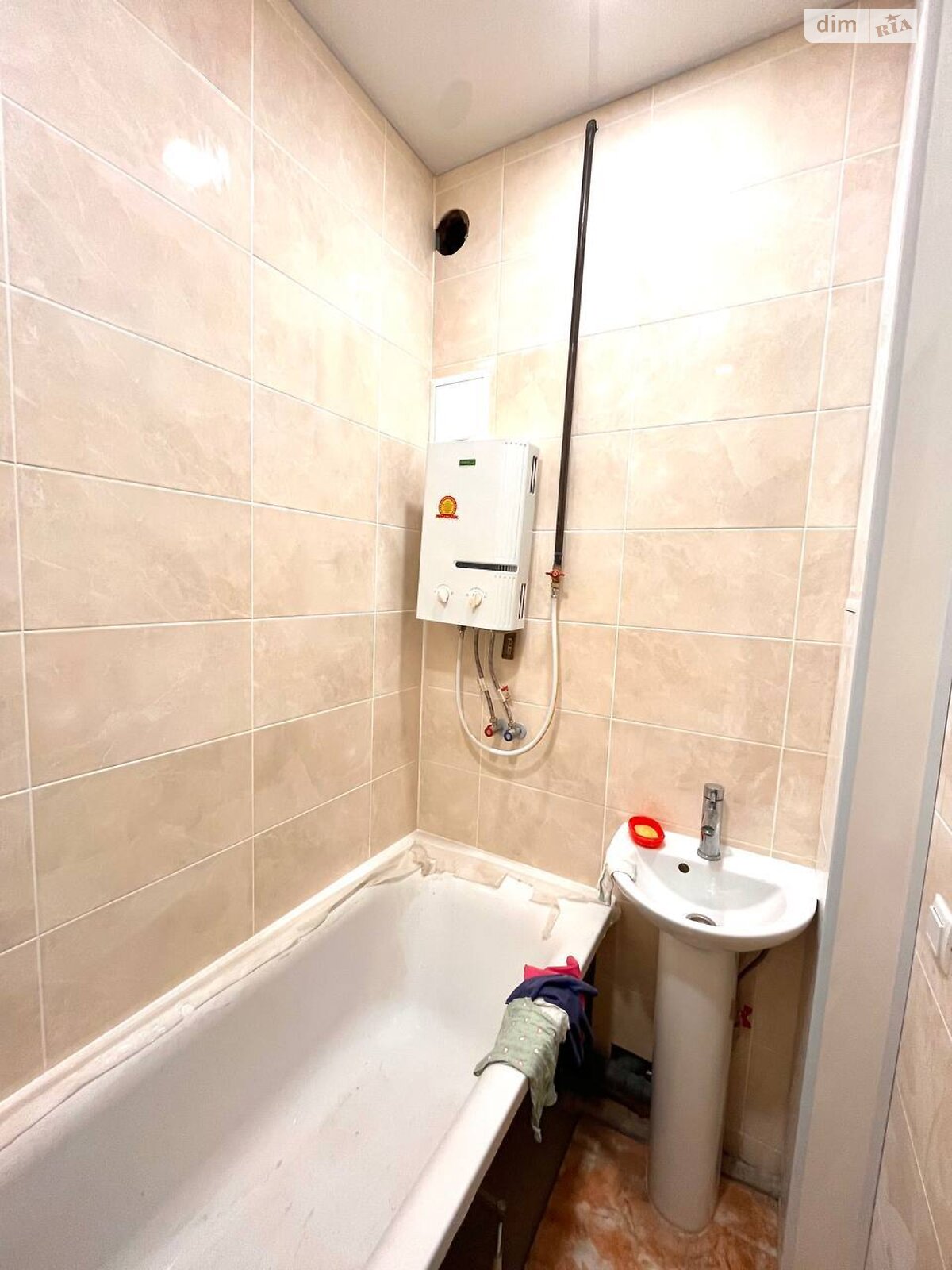 Продажа трехкомнатной квартиры в Днепре, на пл. Старомостова 1, район Привокзальный фото 1