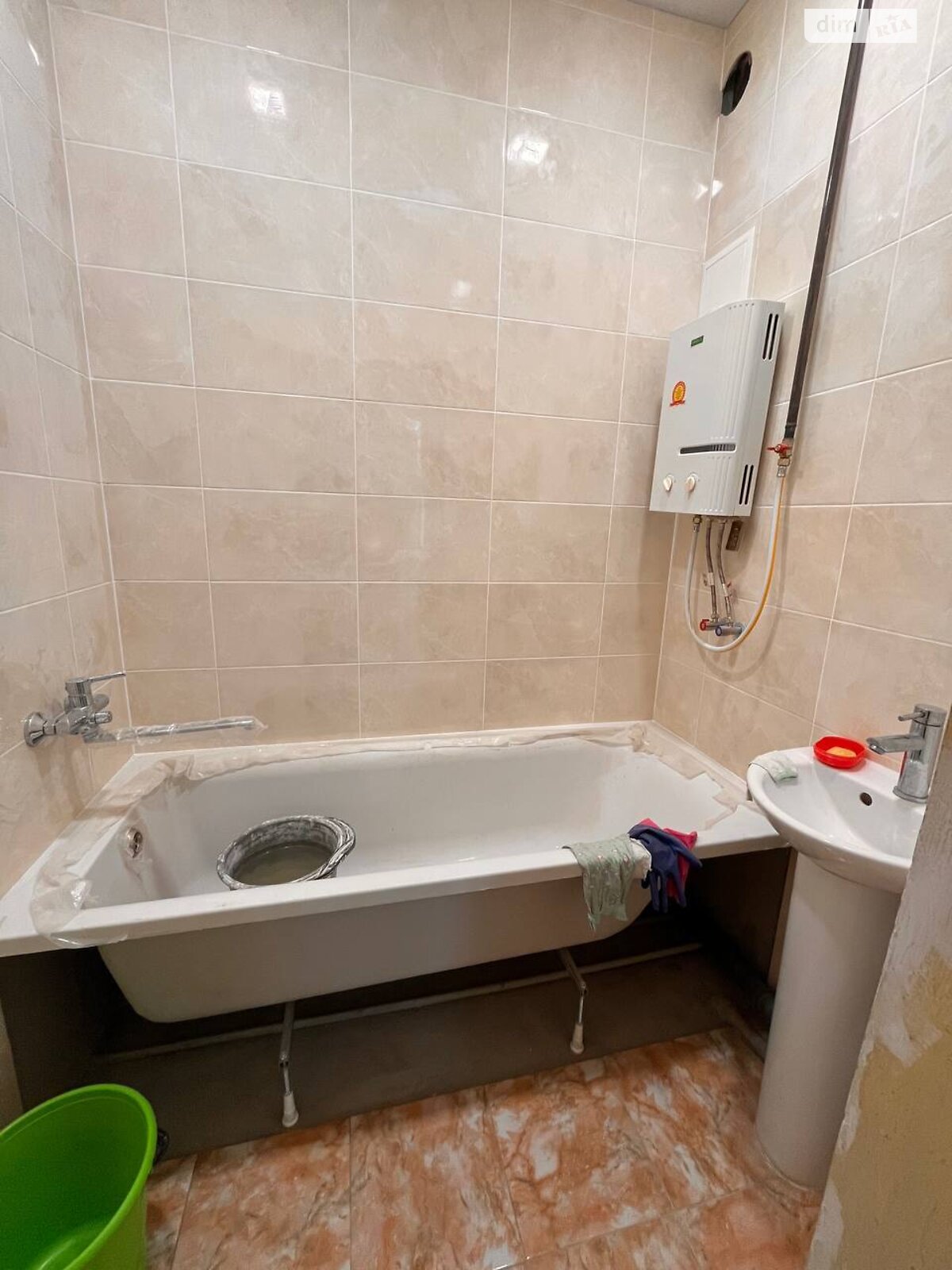 Продажа трехкомнатной квартиры в Днепре, на пл. Старомостова 1, район Привокзальный фото 1