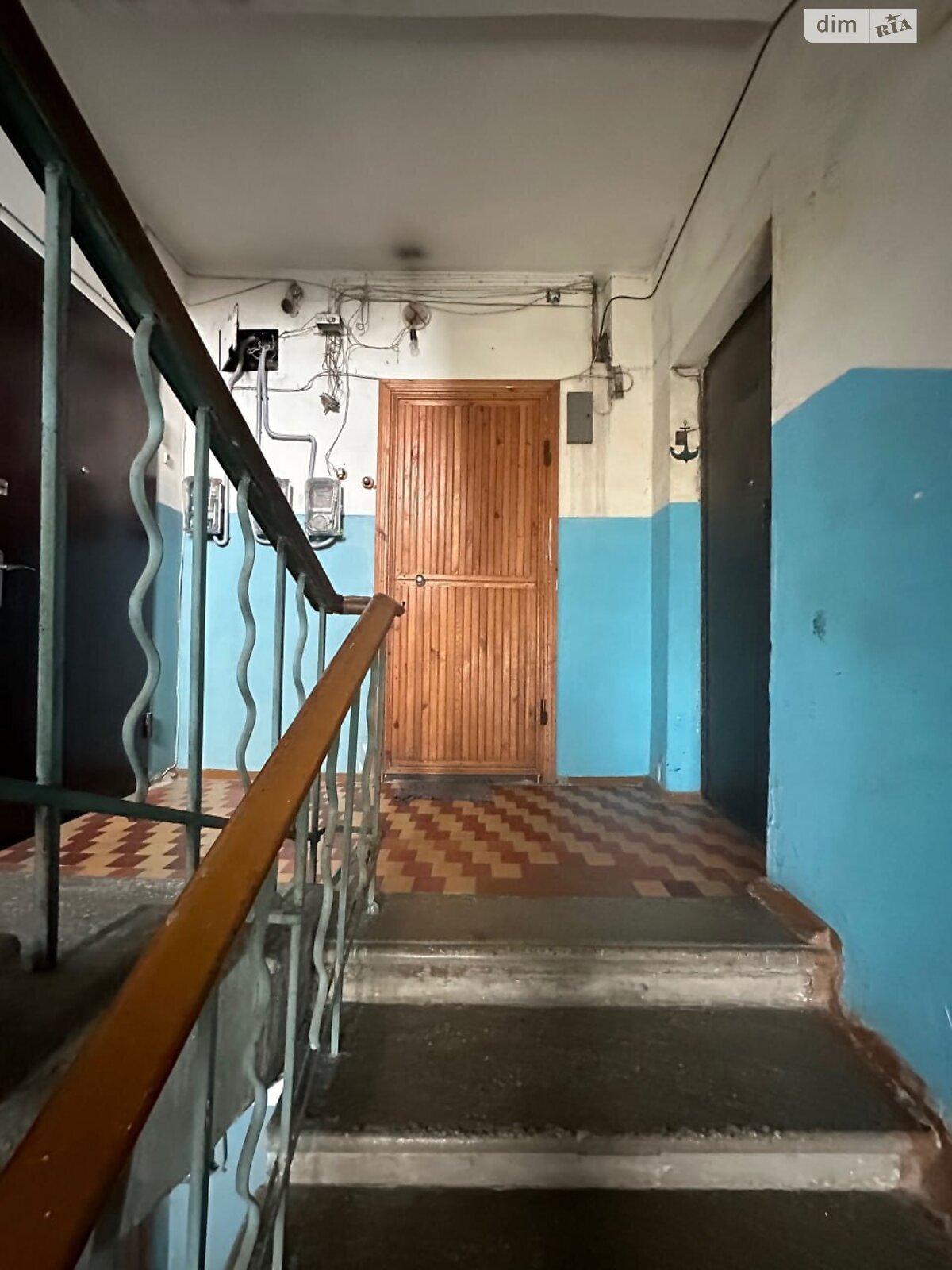 Продажа трехкомнатной квартиры в Днепре, на пл. Вокзальная, район Привокзальный фото 1 Продажа трехкомнатной квартиры в Днепре, на пл. Вокзальная, район Привокзальный фото 1