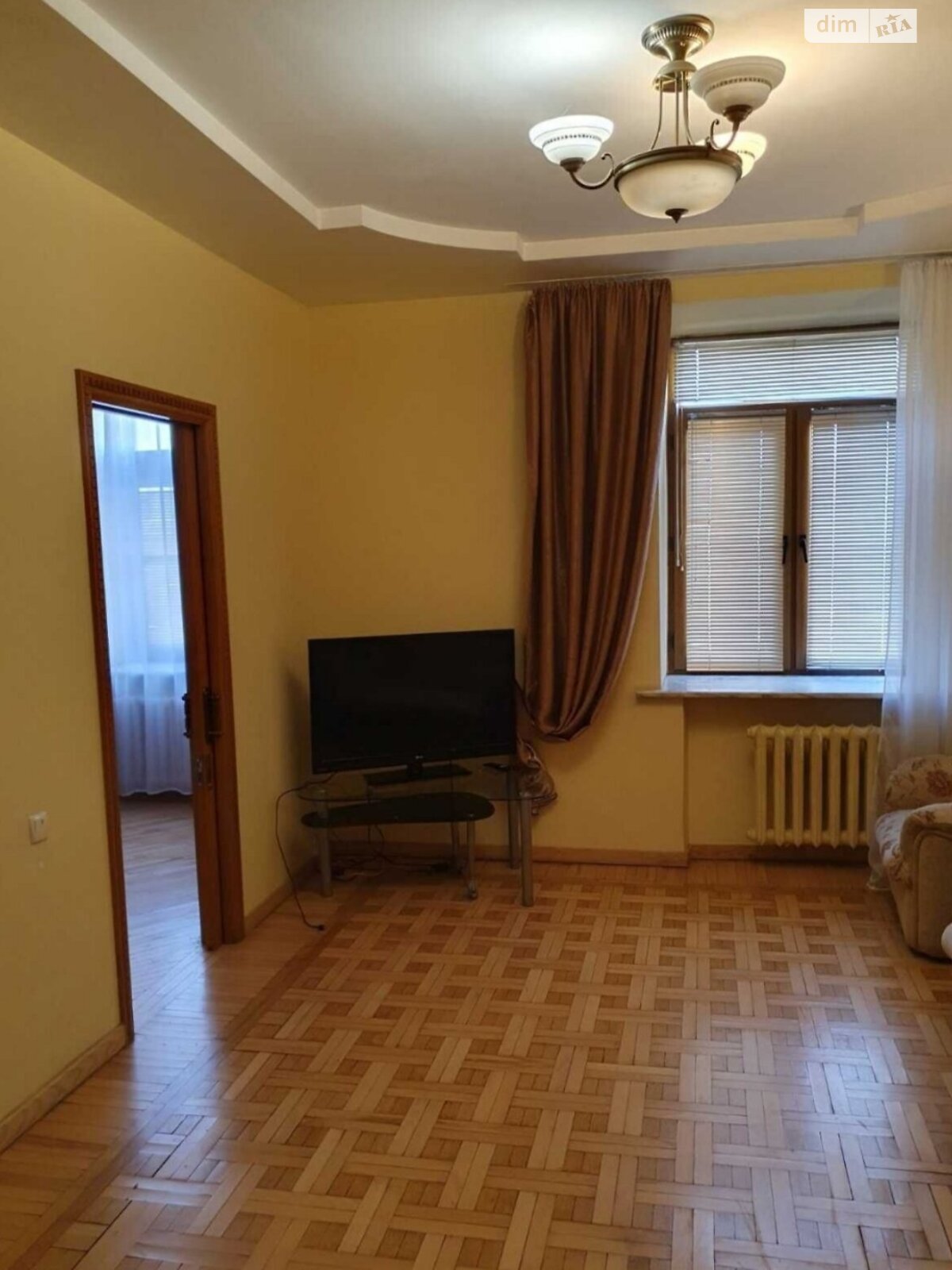 Продажа трехкомнатной квартиры в Днепре, на просп. Яворницкого Дмитрия 123, район Привокзальный фото 1 Продажа трехкомнатной квартиры в Днепре, на просп. Яворницкого Дмитрия 123, район Привокзальный фото 1