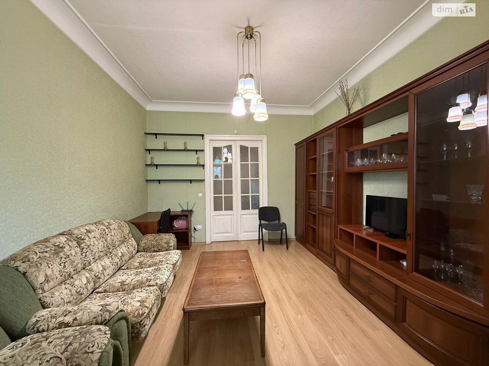 Продажа двухкомнатной квартиры в Днепре, на просп. Яворницкого Дмитрия 119, район Привокзальный фото 1 Продажа двухкомнатной квартиры в Днепре, на просп. Яворницкого Дмитрия 119, район Привокзальный фото 1